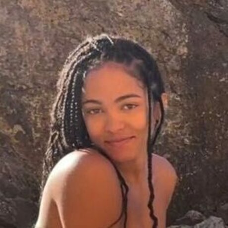 Lou Llobell pornstar high quality image