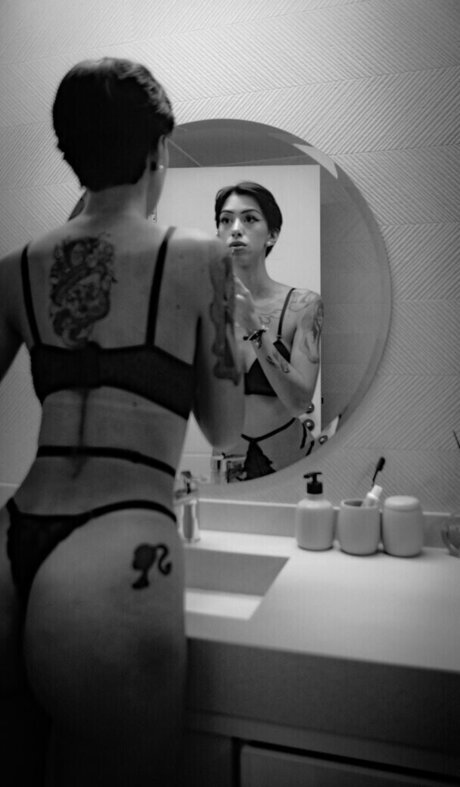 Clara Novais hot model pic