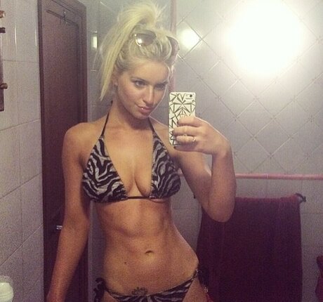 Jess Davies perfect actress image