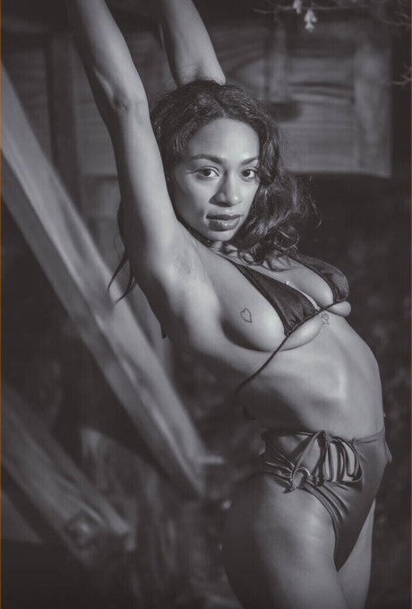 Tpnaomi sex actress archive