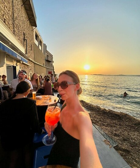 Nursevirg naked model images