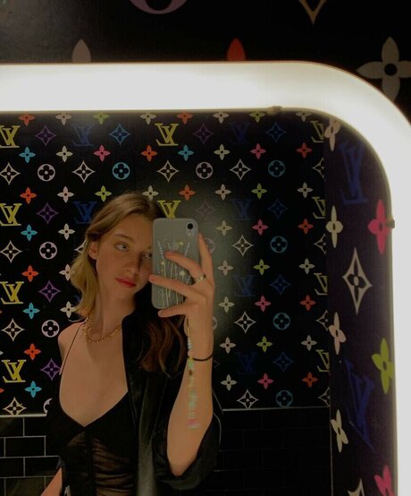 Nursevirg pornographic model pics