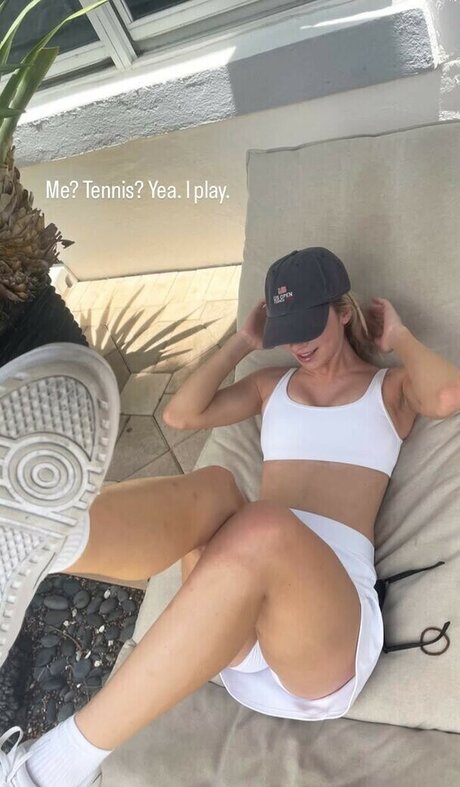 Nursevirg top pornstar pic