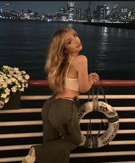 V QX top actress pics