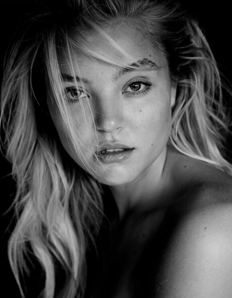 Rachel Hilbert star nice pic