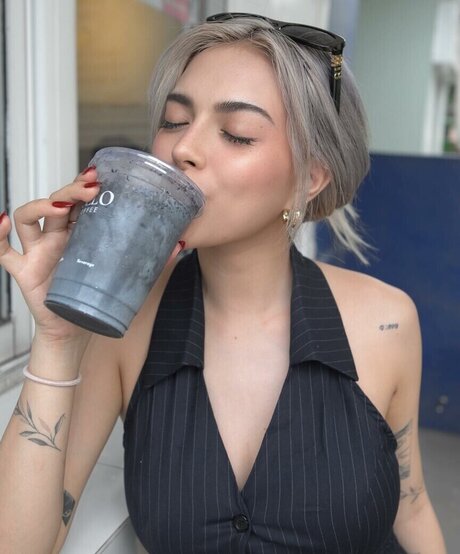 mikslmnc pornstar free photos