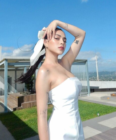 mikslmnc model nice gallery