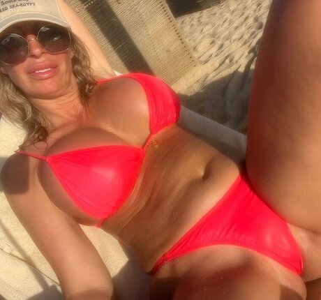 LetzBimbo adult star archive