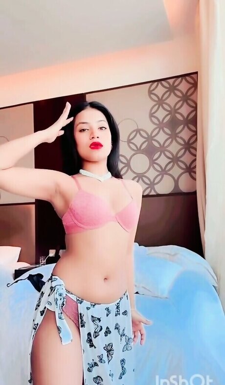 Brishti Samaddar star naked image