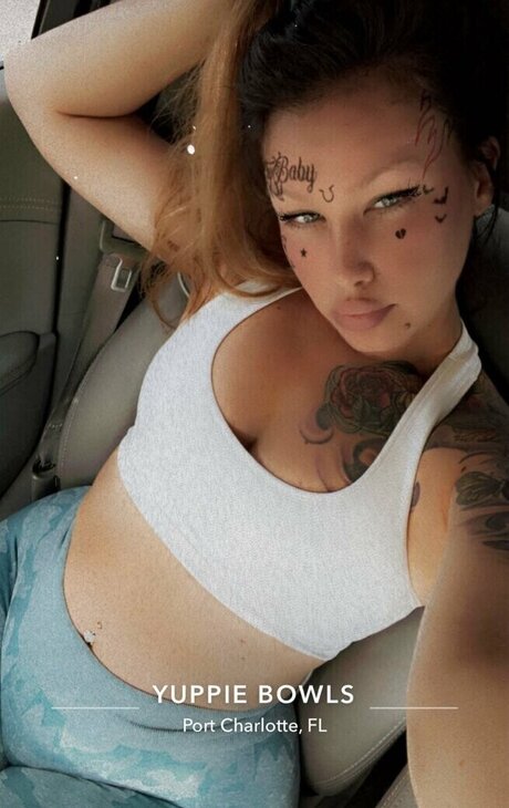 Amber Watkins nude model image