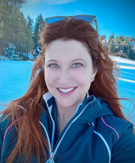 Rachel Nichols exclusive model picture