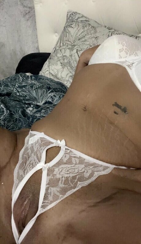 tchikita exclusive model gallery