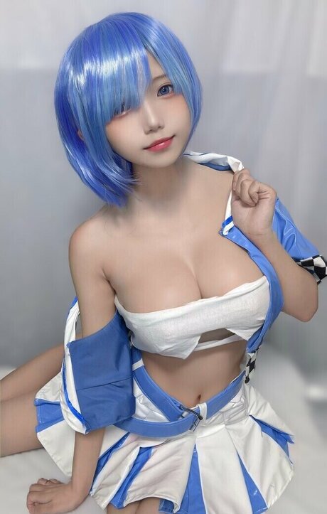 Amatsu Pukupu model sexy pictures