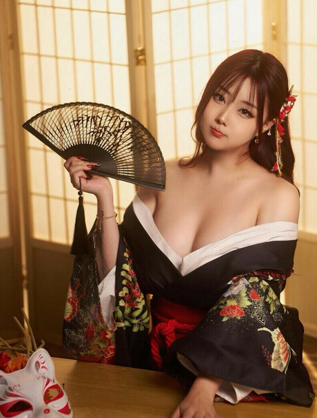 Hanavocado erotic actress img