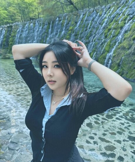 Hanavocado model top image