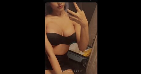 Aurora Sinclair nude star picture