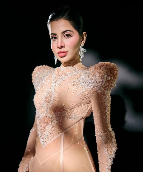 Urfi Javed best star galleries