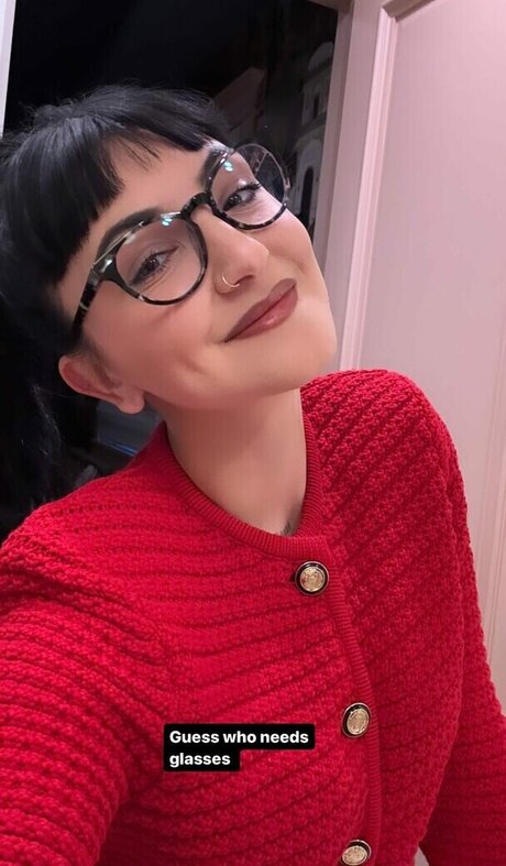 Julia Michaels free pornstar pic