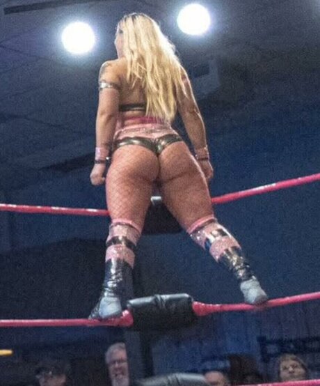 Ivy Malibu model nude photos