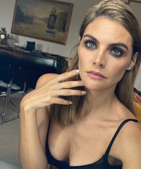 Amaia Salamanca Ur zar pornstar nudes photo