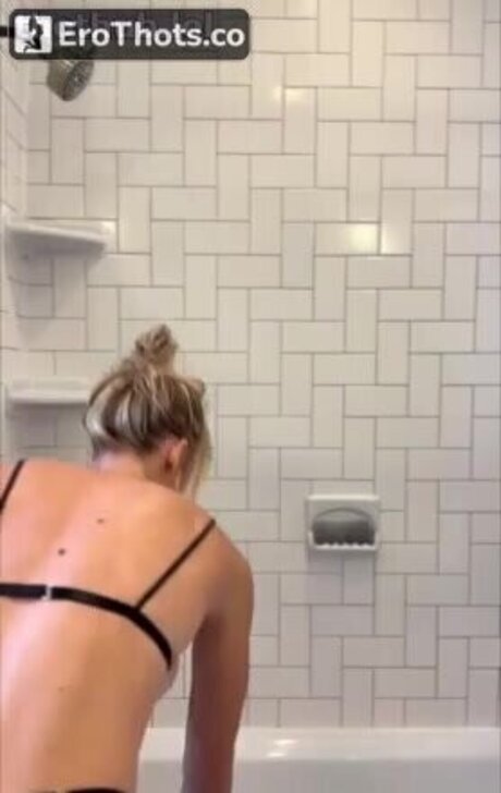 Yrsa Dawn beautiful actress galleries