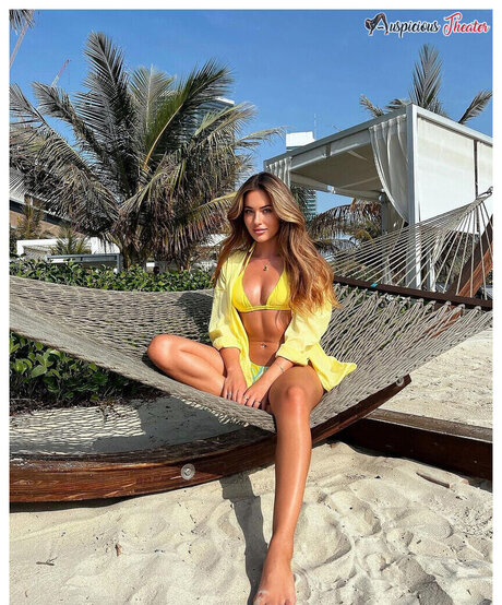 Izabela Ion star beautiful photos