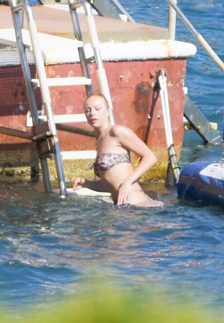 Anna Ermakova star adult pics