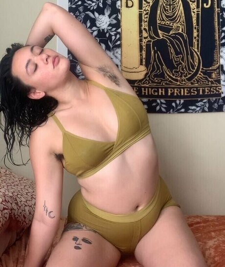 Becca Brown star adult picture