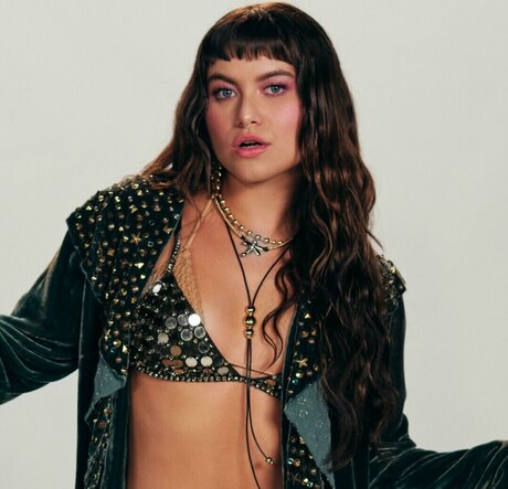 Sofia Reyes star galleries