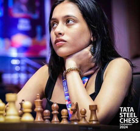 Divya Deshmukh star nice galleries