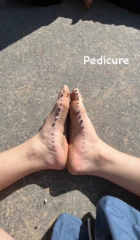 Dora Jar model images