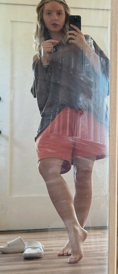 Dora Jar free pornstar photos