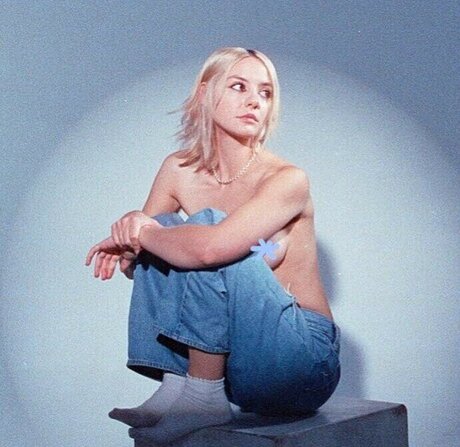 Dora Jar exclusive model images