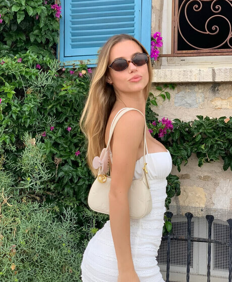 Hiley Gr1ce exclusive actress photo