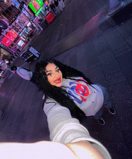 Lord Len model free photo