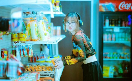 Lo3tus hd actress pictures