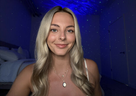 Beez ASMR model adult galleries