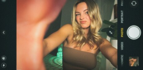 Beez ASMR sexy pornstar archive