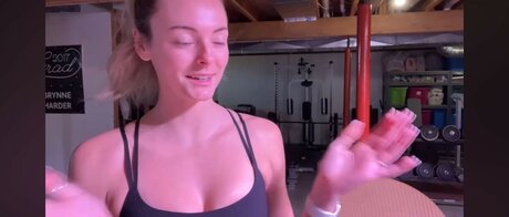 Beez ASMR Profile pic