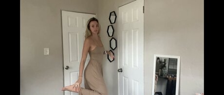 Beez ASMR hd star gallery