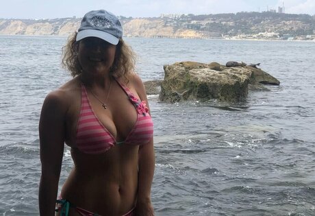 Storage Wars erotic pornstar image