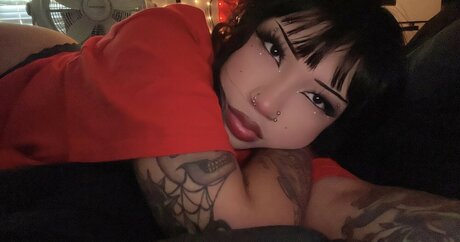 Sarynthia star galleries