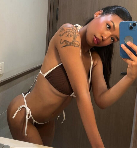 giamchildress model pornographic image