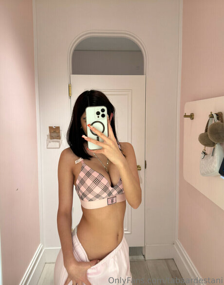 Taba Ardestani top model photo