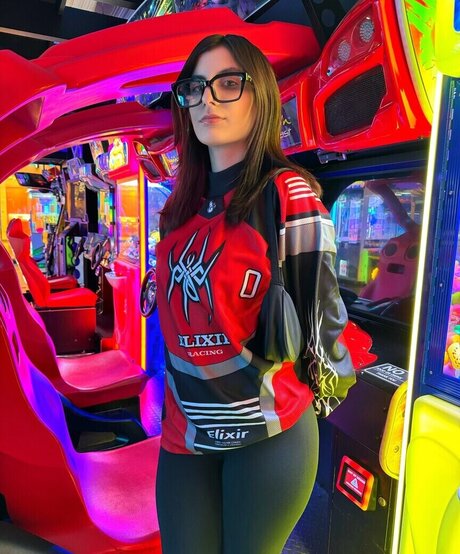 Taba Ardestani star pornographic img