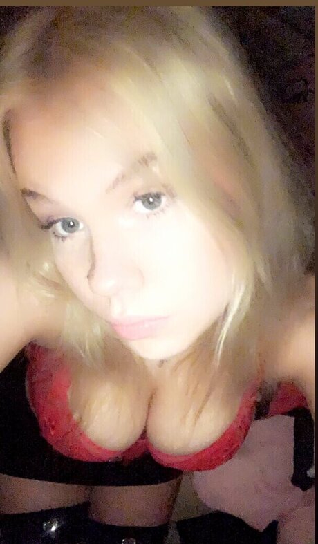 Nelli Virtanen erotic star photo