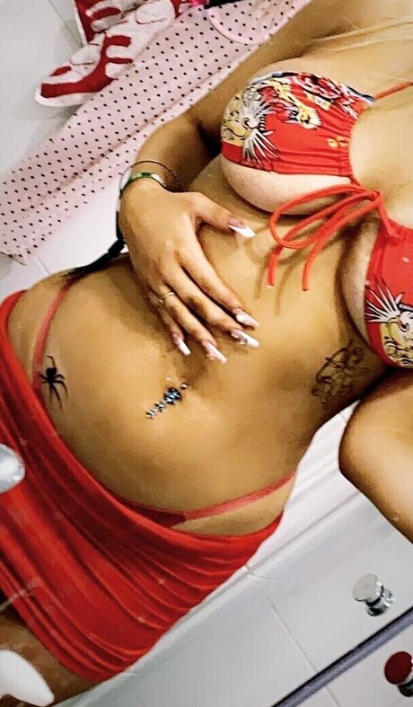 Nelli Virtanen free star image