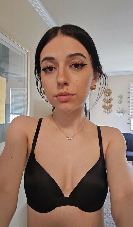 Brady lynn erotic pornstar photo