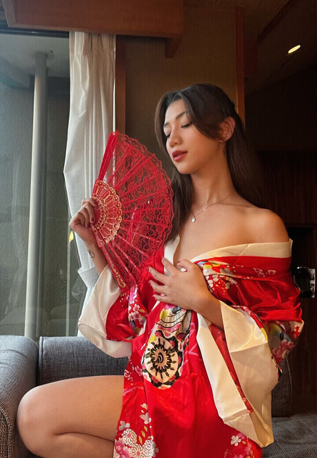 Shinta Khyuliang free star images