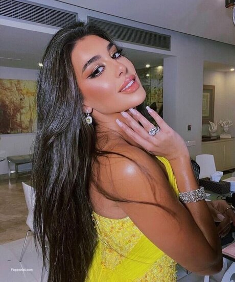 Yasmine Sabri exclusive pornstar image